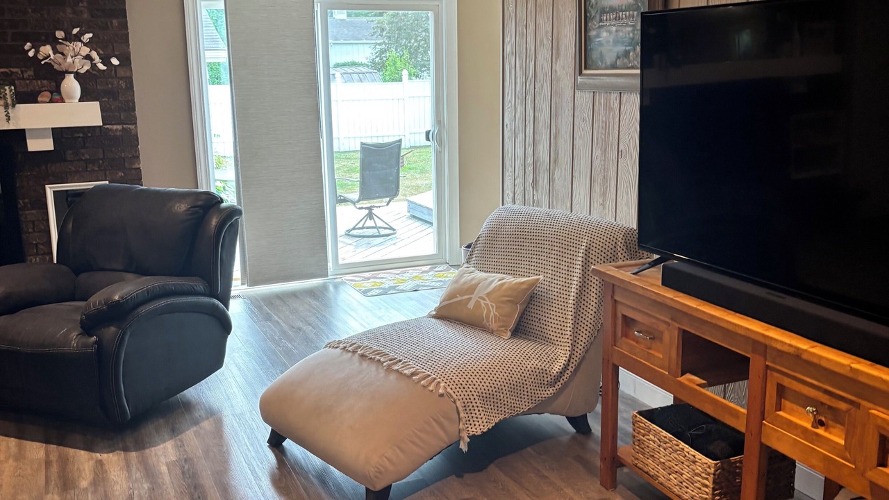 Photo of Livingroom in Mount Pleasant