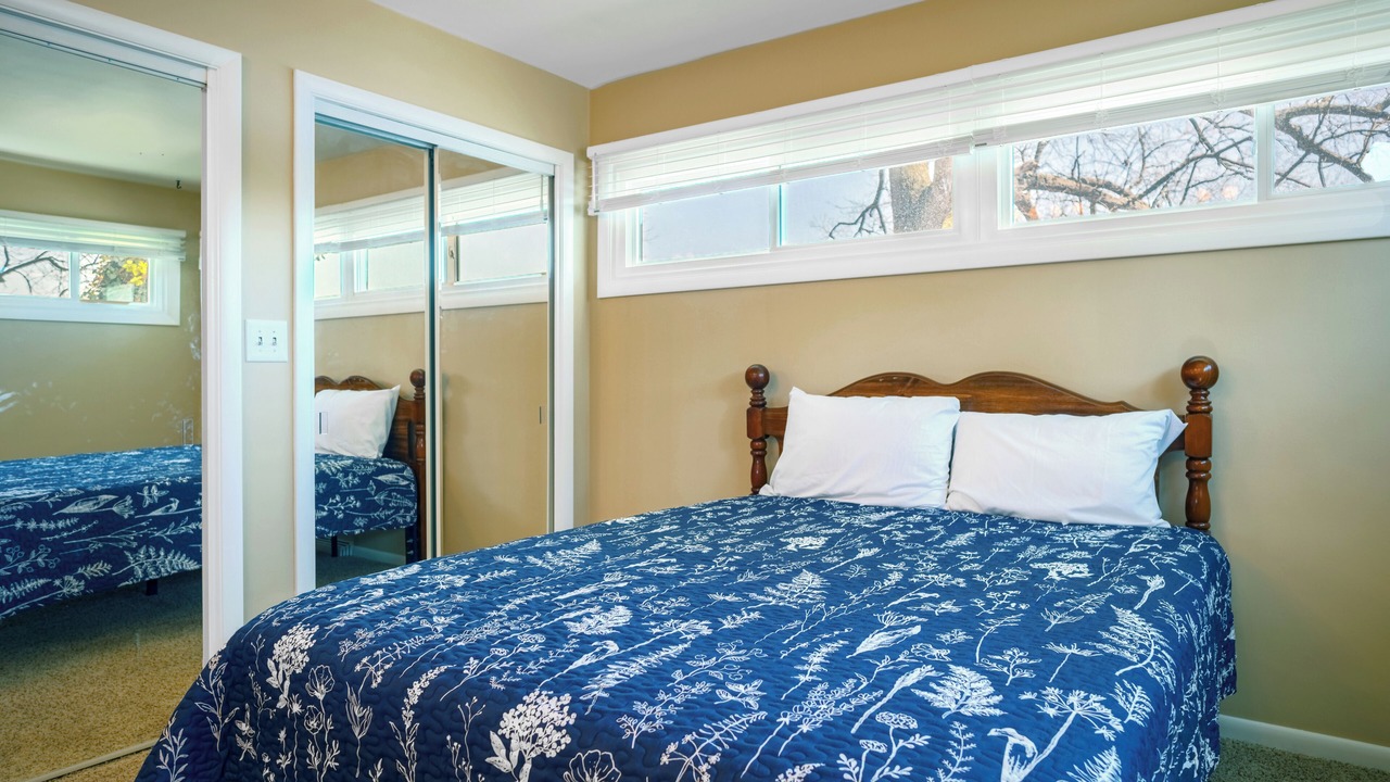 Photo of Bedroom in Paw Paw