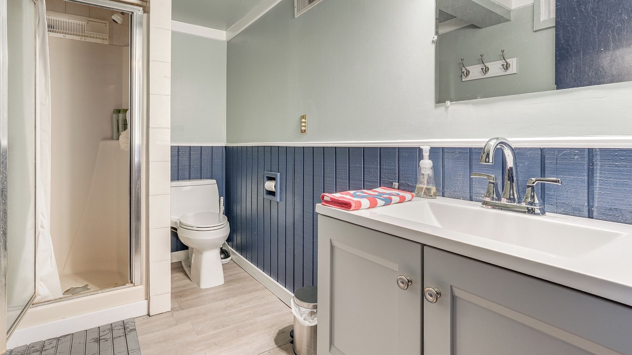 Photo of Bathroom in Paw Paw