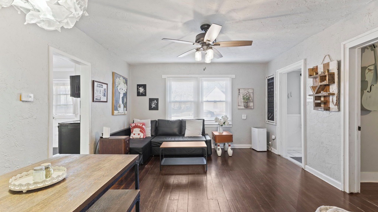Photo of Livingroom in Anderson