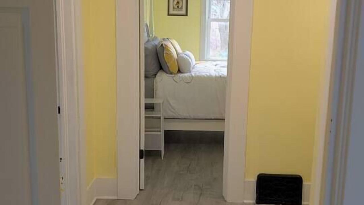 Photo of Bedroom in Lakeside
