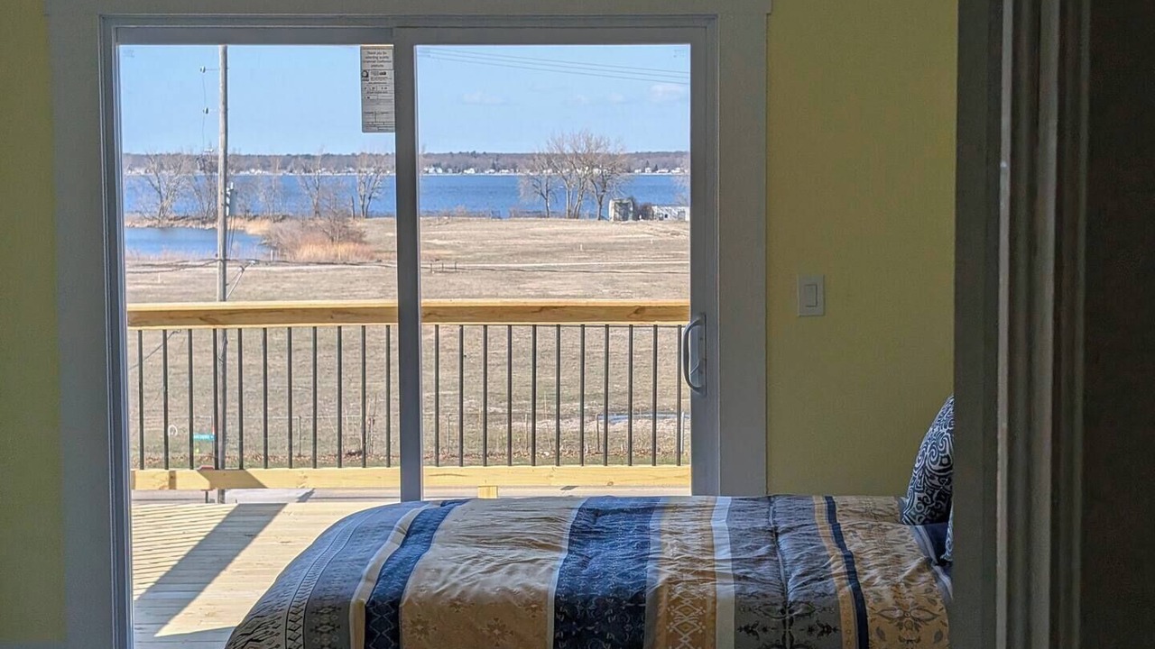 Photo of Bedroom in Lakeside
