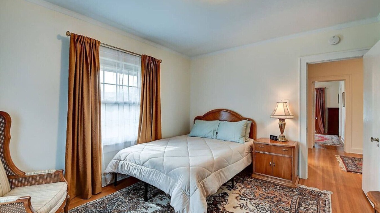 Photo of Bedroom in Meridian-Kessler