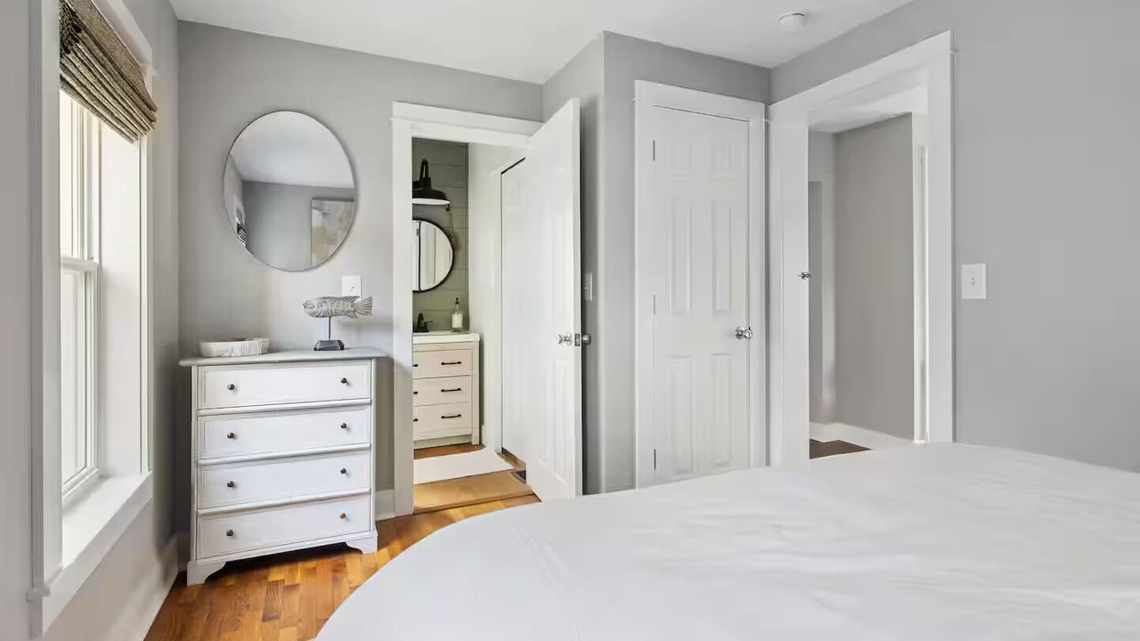 Photo of Bedroom in Three Oaks