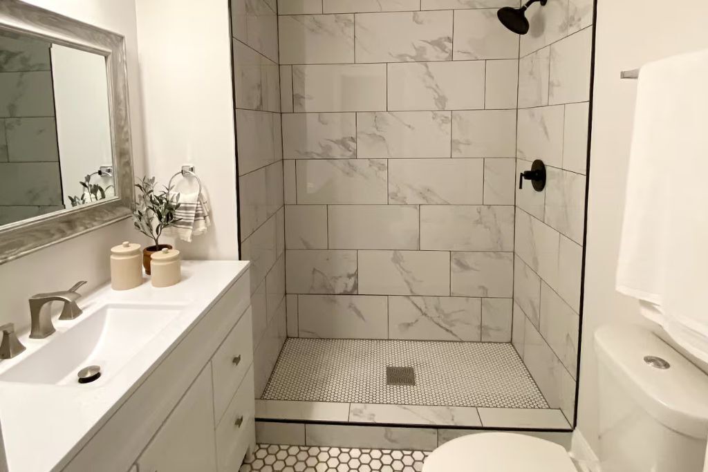 Photo of Bathroom in Babe Denny