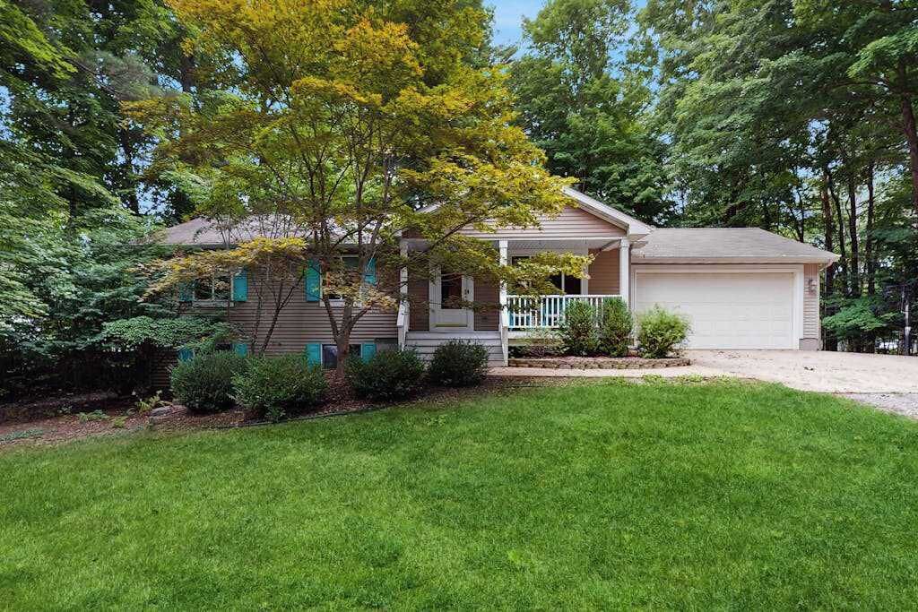 Photo of Outdoor in Shorewood-Tower Hills-Harbert
