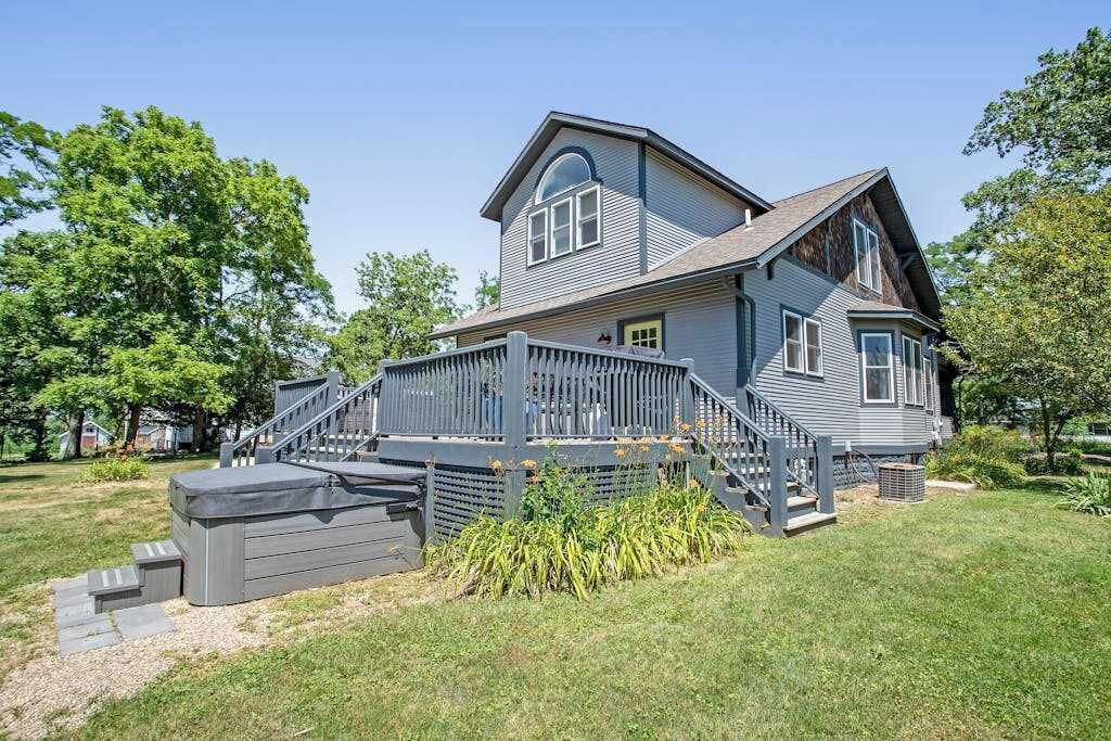 Photo of Outdoor in Three Oaks