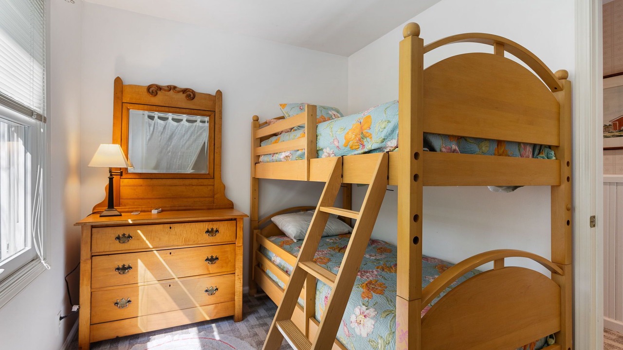 Photo of Bedroom in Macatawa