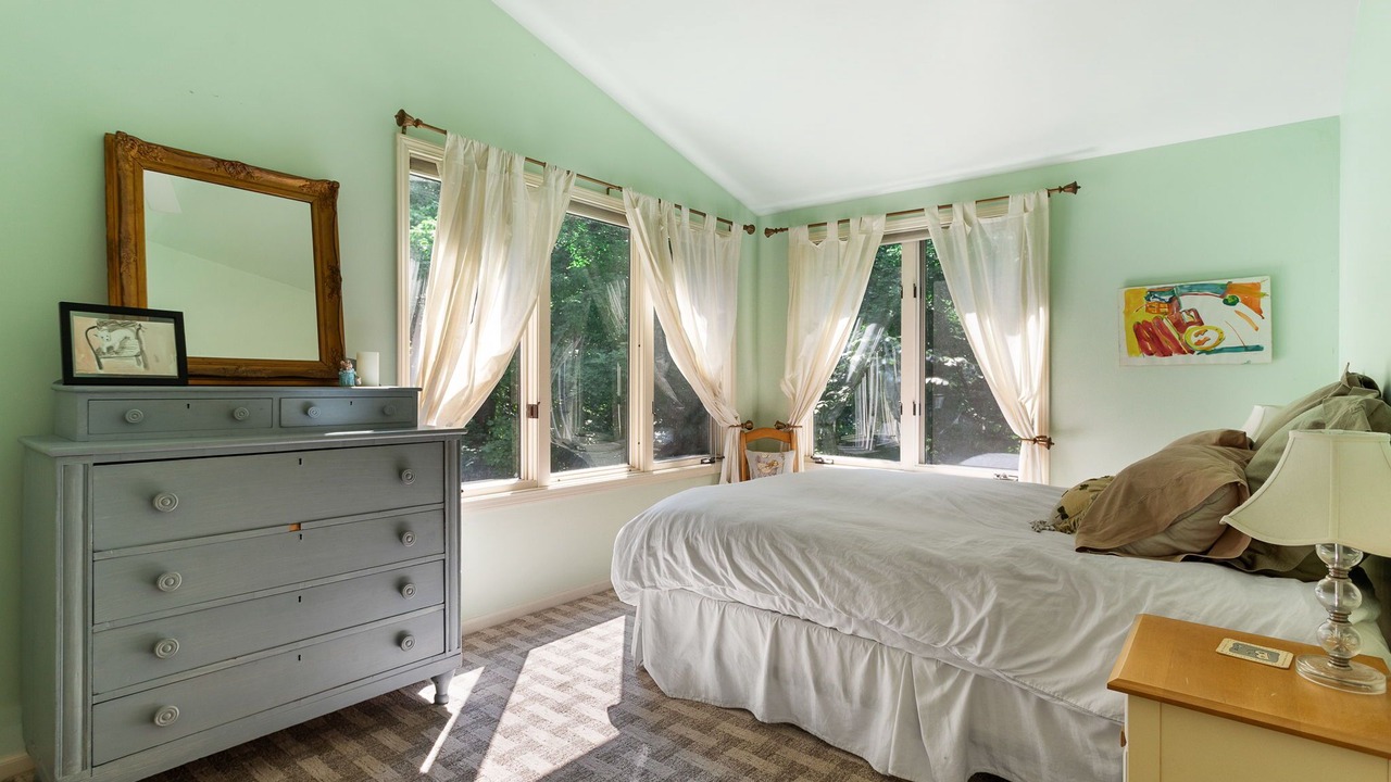 Photo of Bedroom in Macatawa