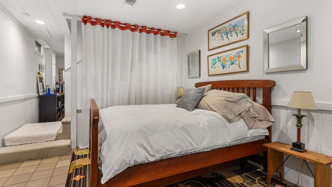 Photo of Bedroom in Macatawa