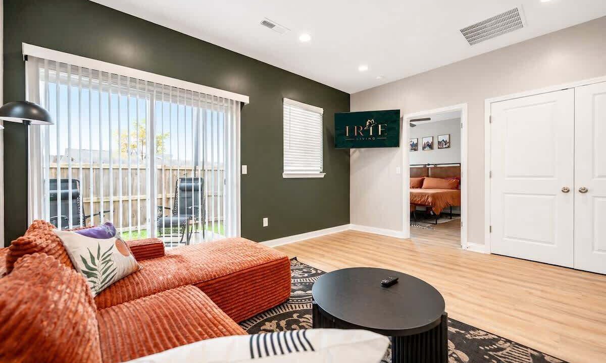 Photo of Livingroom in Whitestown