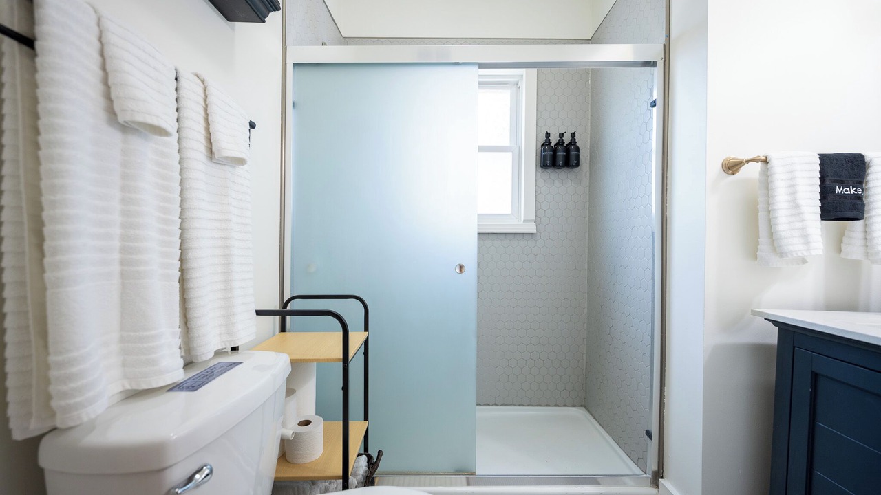 Photo of Bathroom in Meridian-Kessler