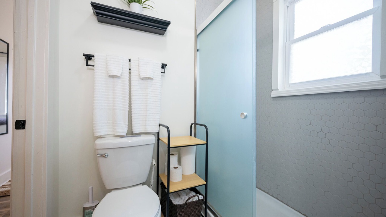 Photo of Bathroom in Meridian-Kessler
