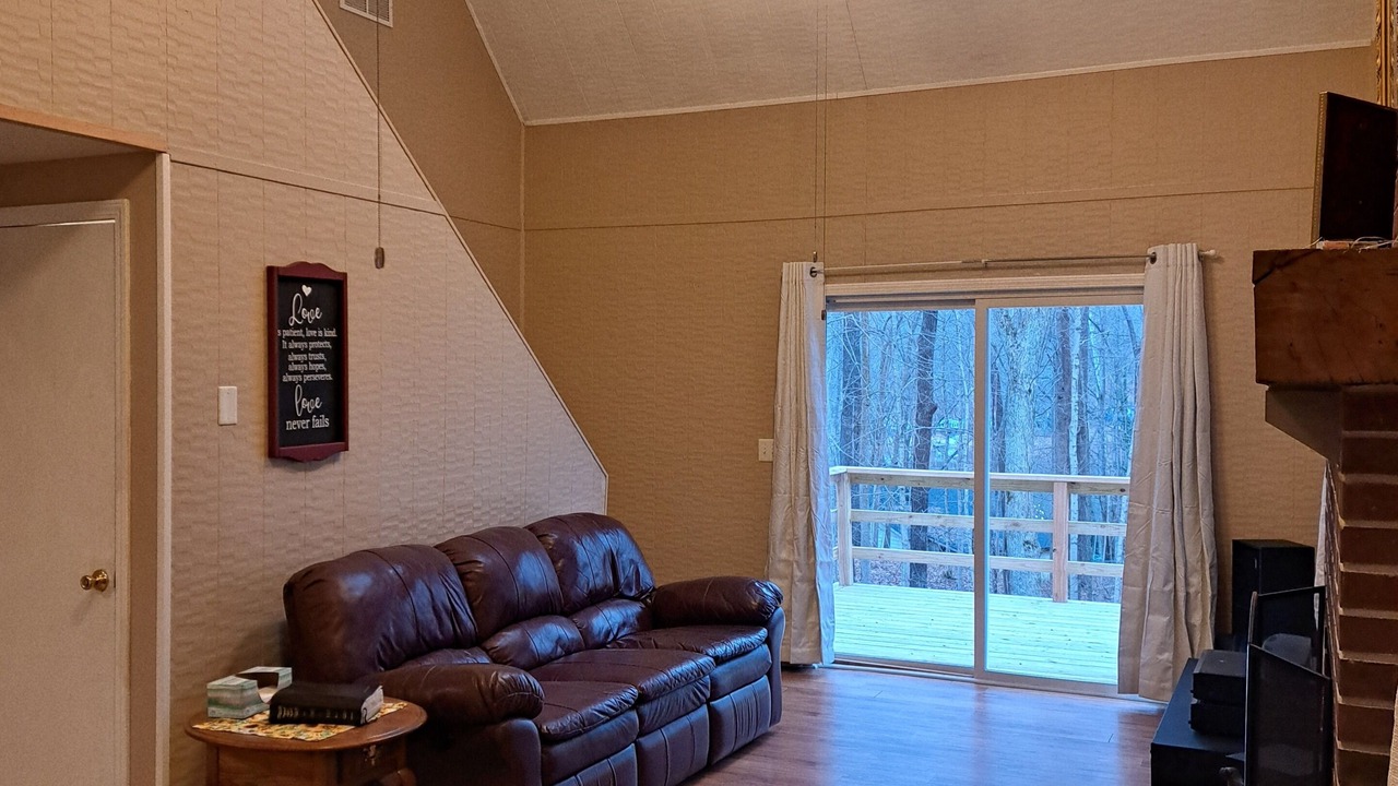 Photo of Livingroom in Freedom