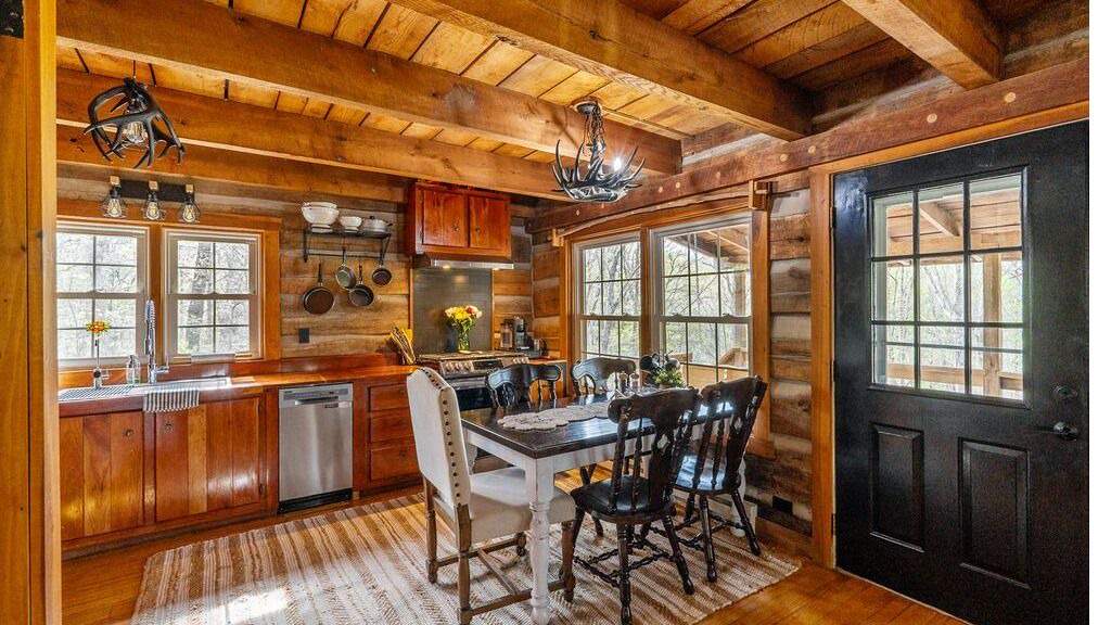 Photo of Kitchen in Helmsburg