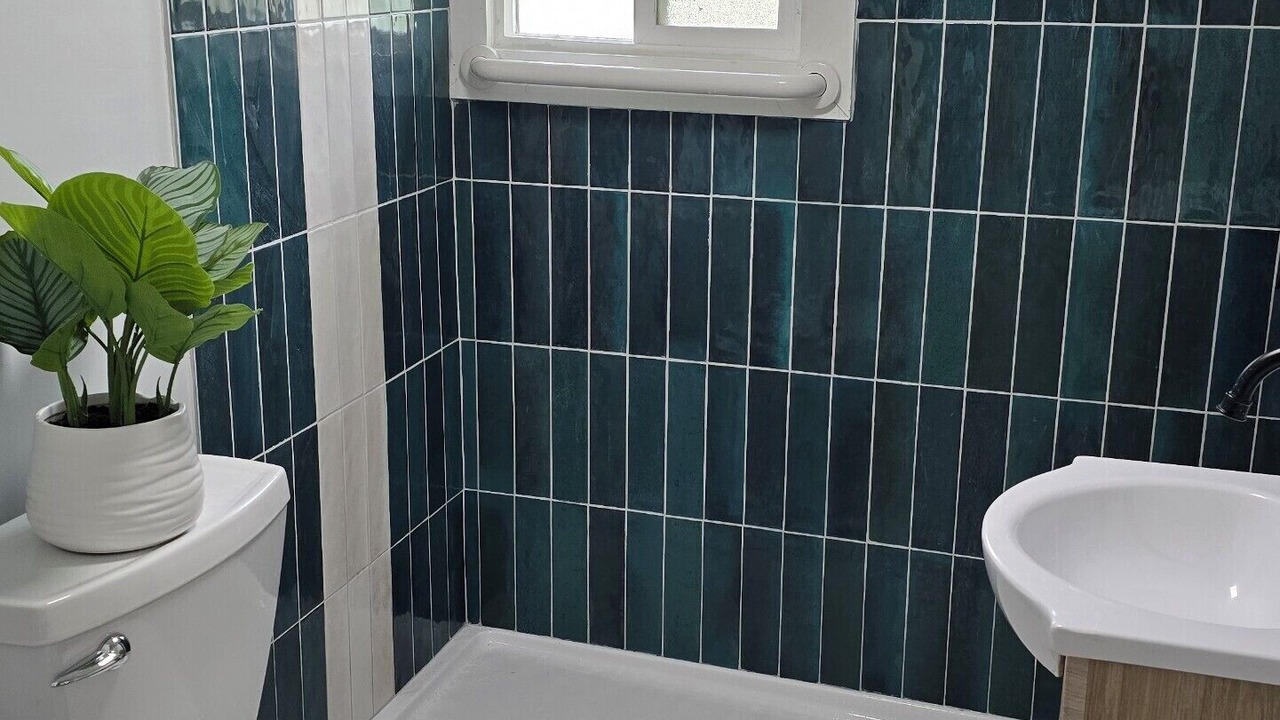 Photo of Bathroom in Frontier