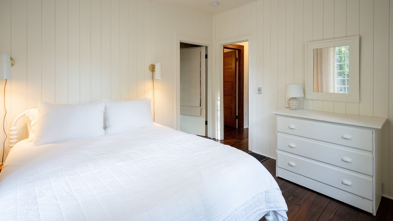 Photo of Bedroom in Macatawa