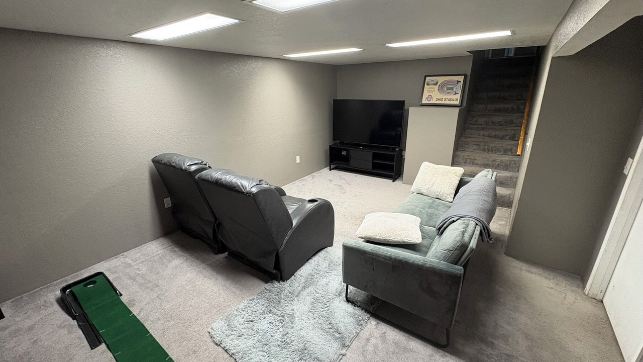 Photo of Livingroom in Reynolds Corners