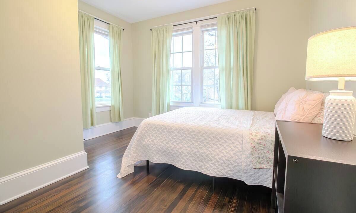 Photo of Bedroom in Gary