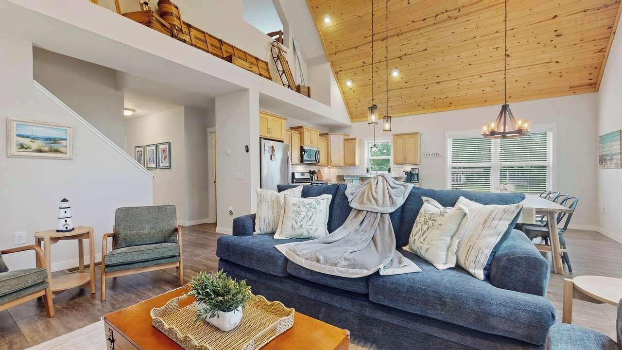 Photo of Livingroom in Miami Park