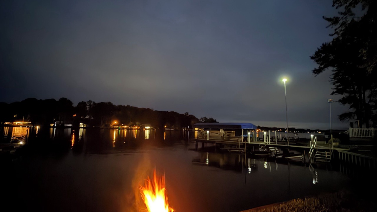 Photo of Livingroom in Paw Paw Lake