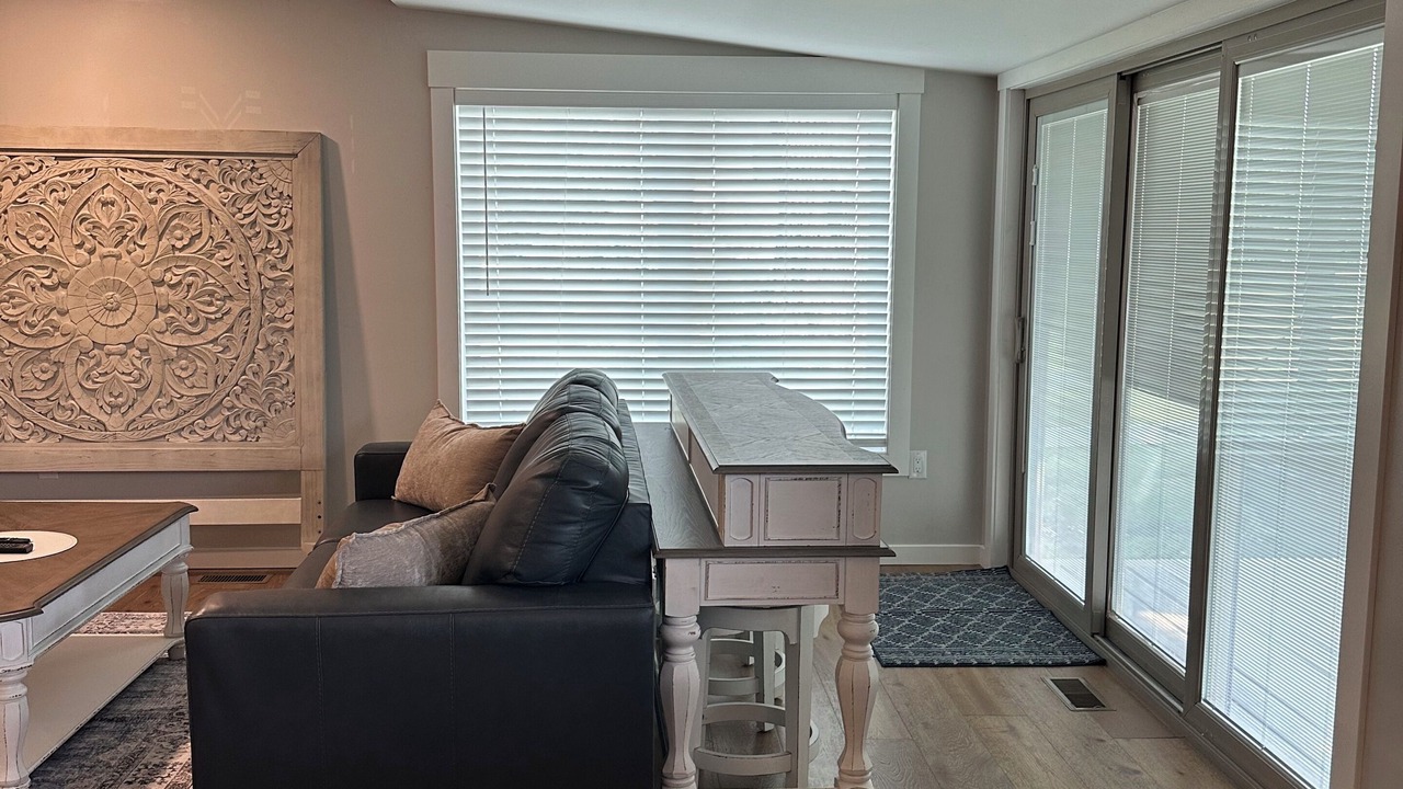 Photo of Livingroom in Walled Lake