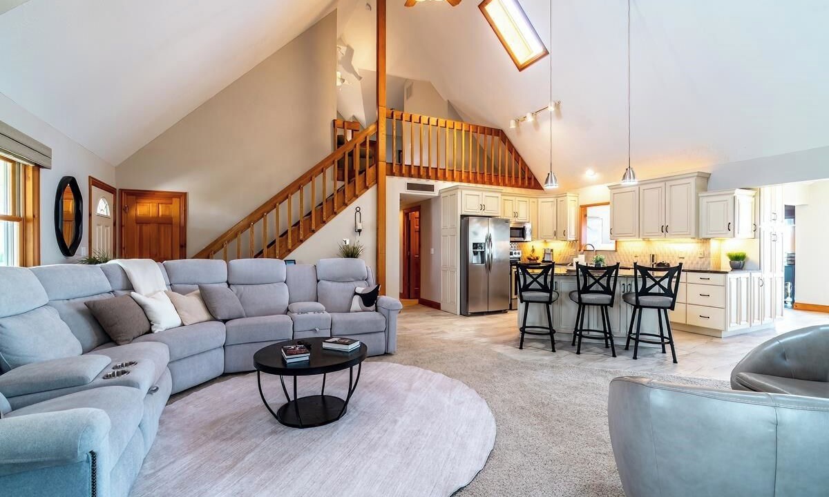 Photo of Livingroom in Fremont