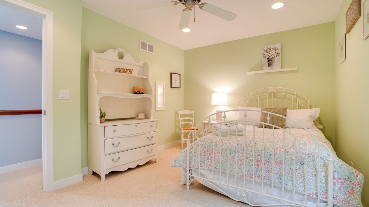 Photo of Bedroom in South Haven