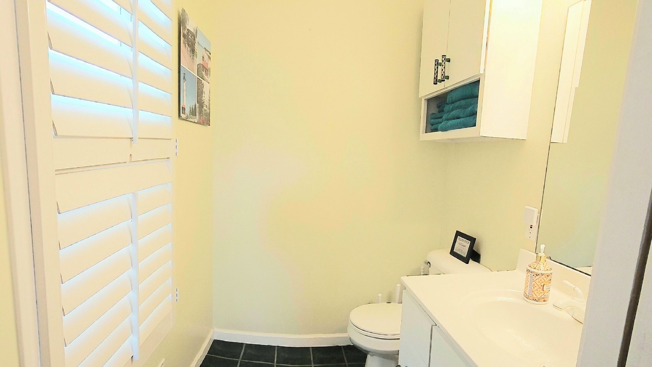 Photo of Bathroom in Crystal