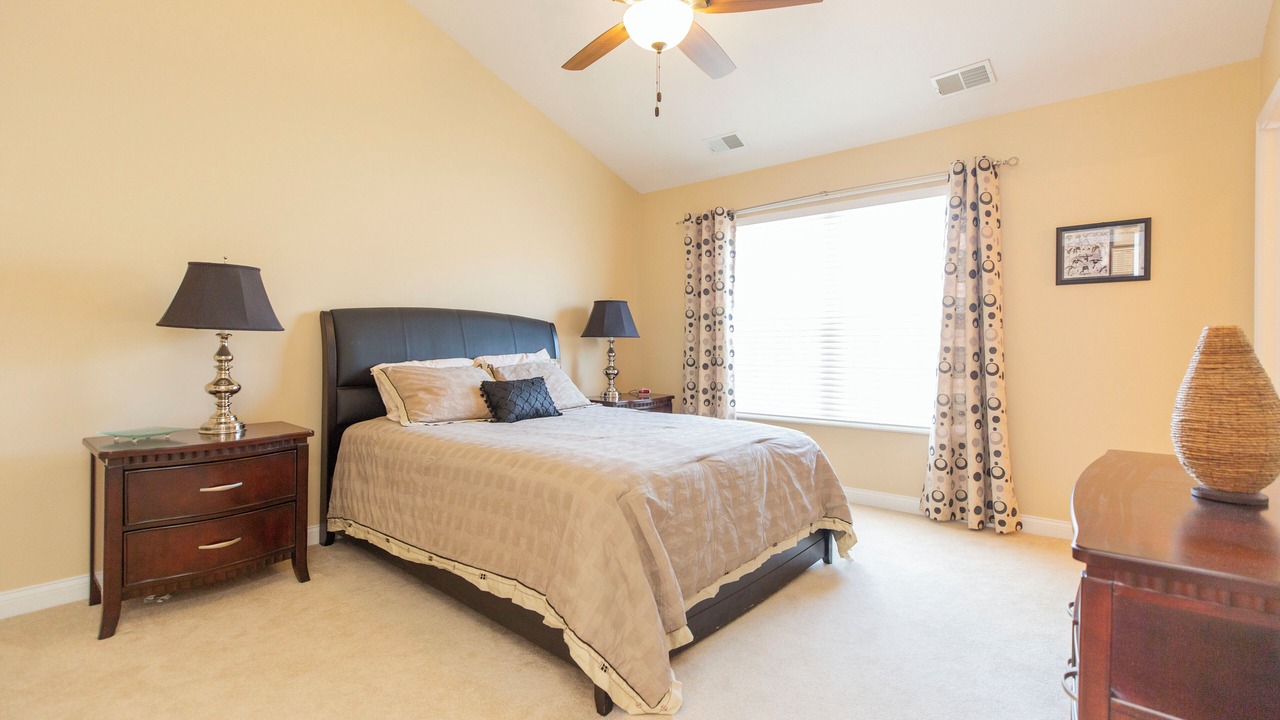 Photo of Bedroom in Roseland