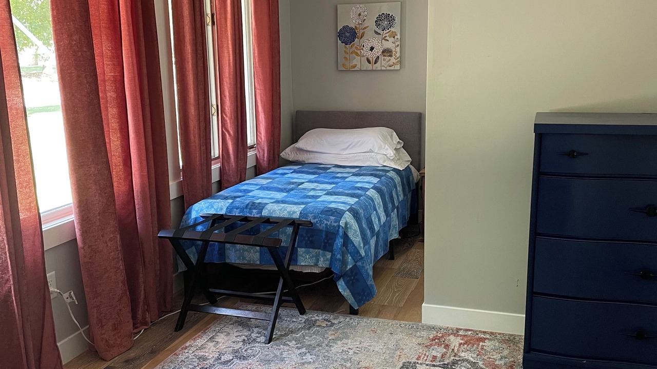 Photo of Bedroom in Battle Creek