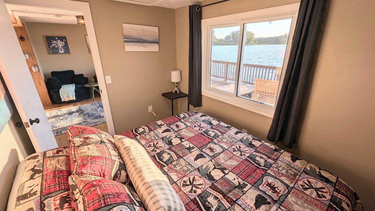 Photo of Bedroom in Cloverdale