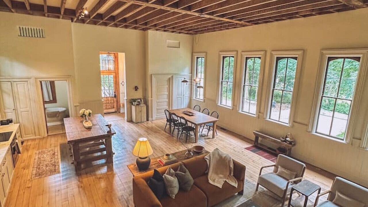 Photo of Livingroom in Oronoko Charter Township