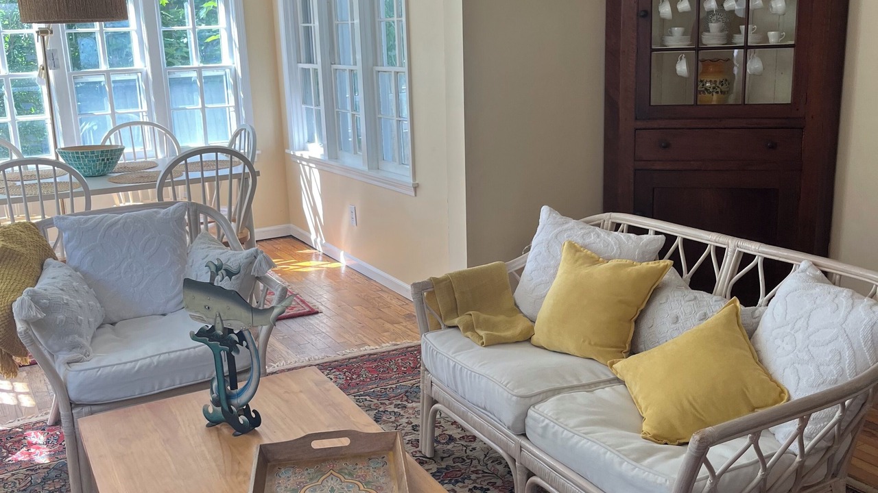 Photo of Livingroom in Hillsdale