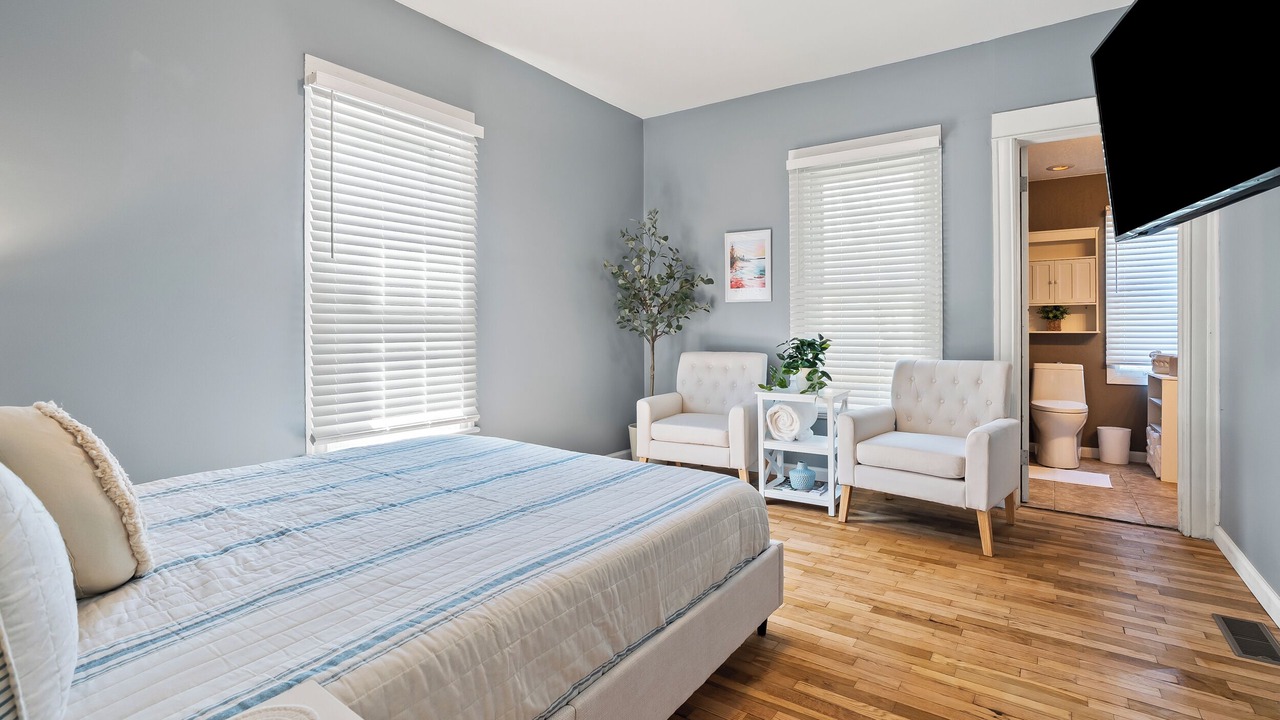 Photo of Bedroom in Battle Creek