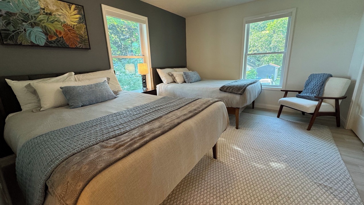 Photo of Bedroom in Sister Lakes