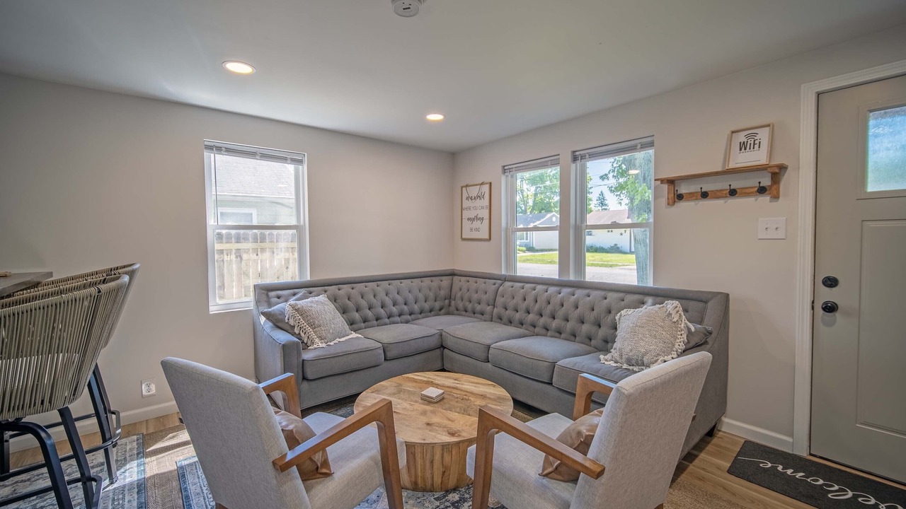 Photo of Livingroom in Michigan City