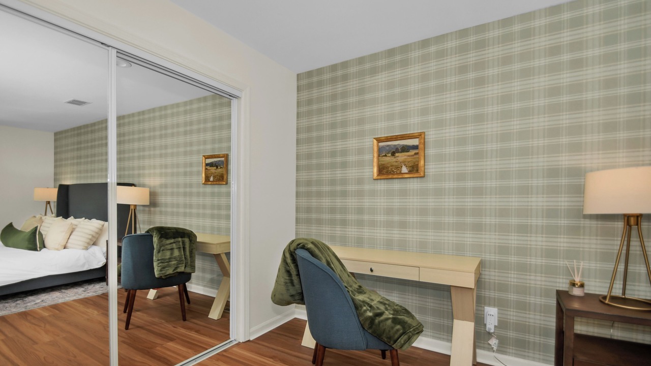Photo of Bedroom in Northshore Triangle
