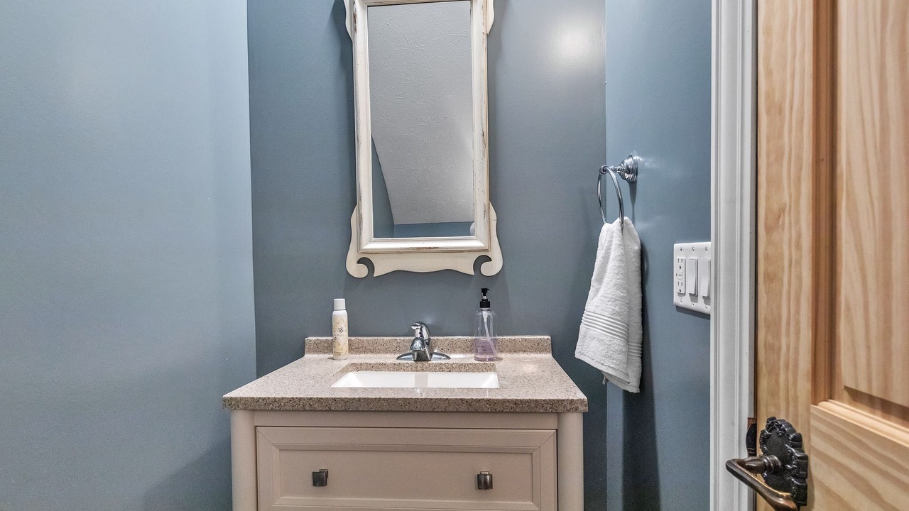 Photo of Bathroom in Lapel