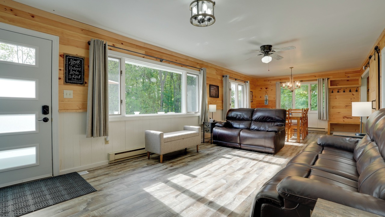 Photo of Livingroom in Hartford