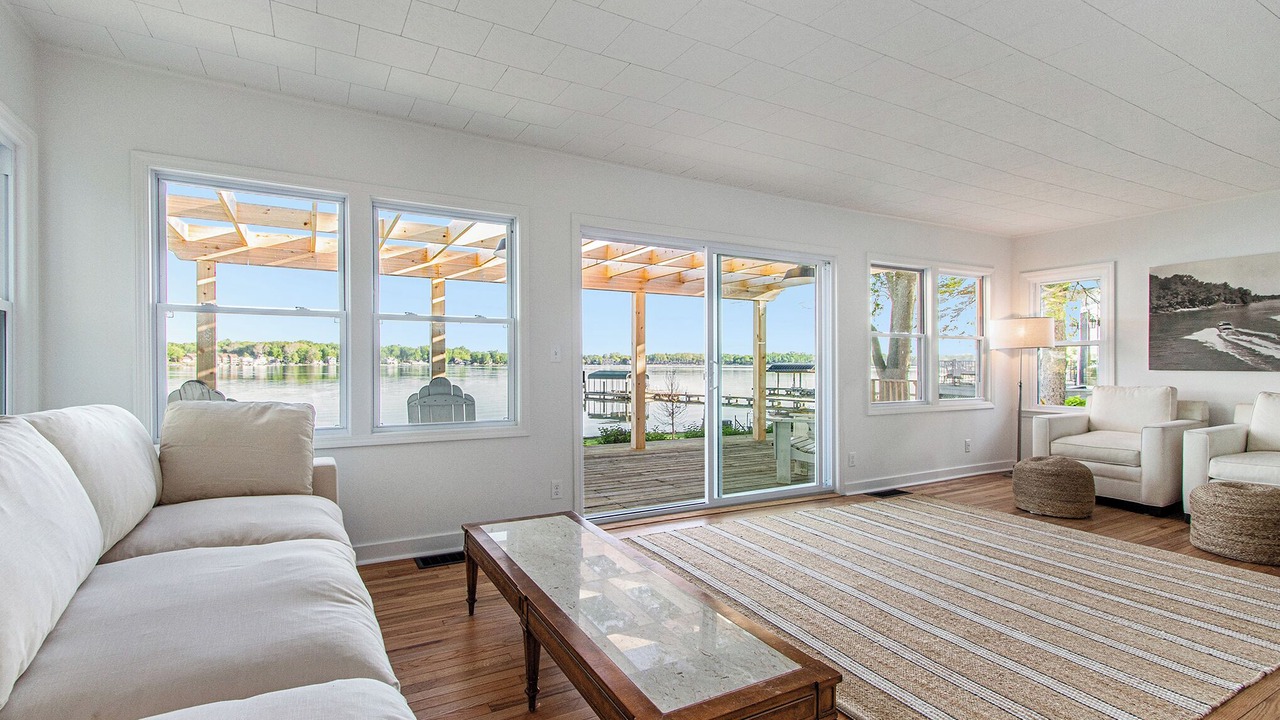 Photo of Livingroom in Paw Paw Lake