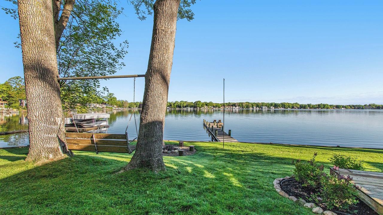 Photo of Outdoor in Paw Paw Lake