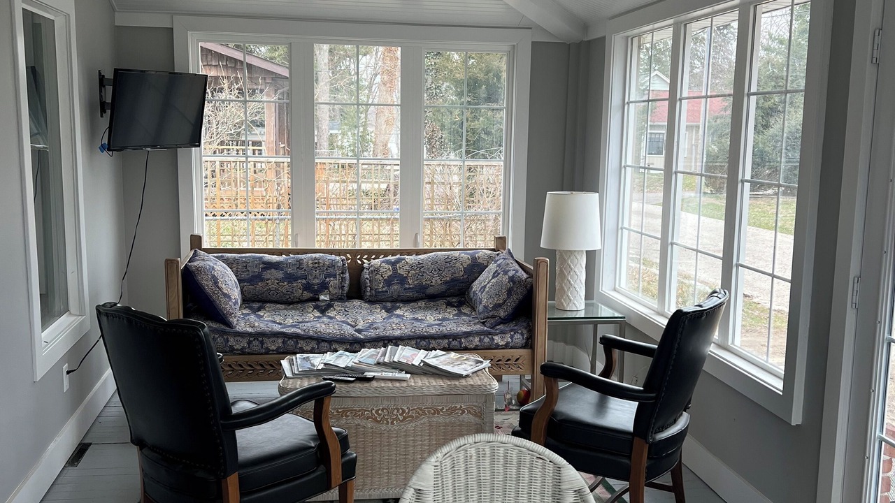 Photo of Livingroom in Spring Lake