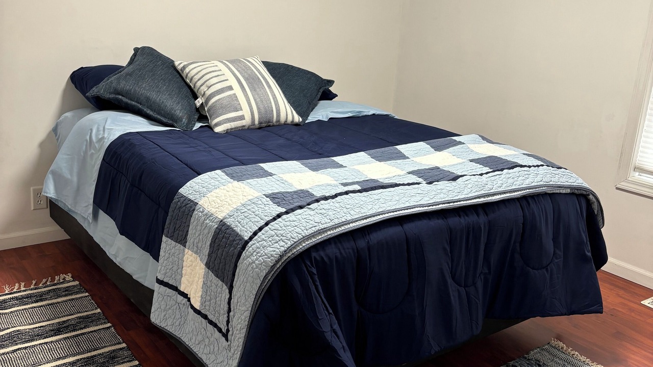 Photo of Bedroom in Crystal