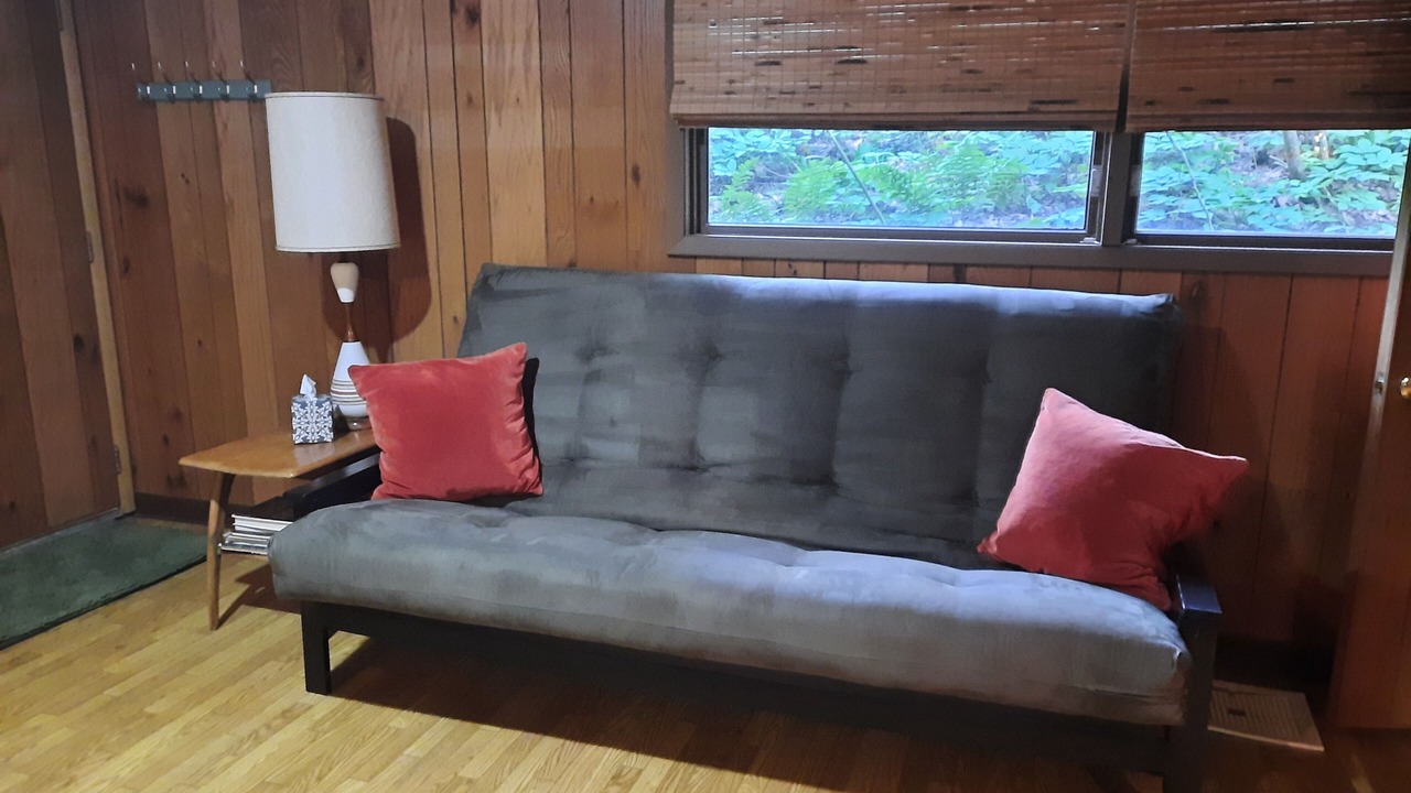 Photo of Livingroom in Montague
