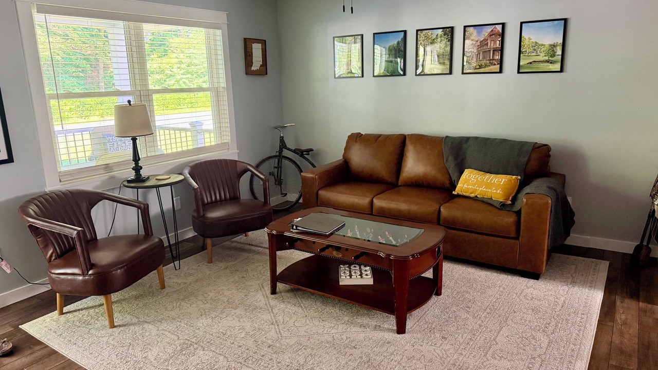 Photo of Livingroom in Winona Lake