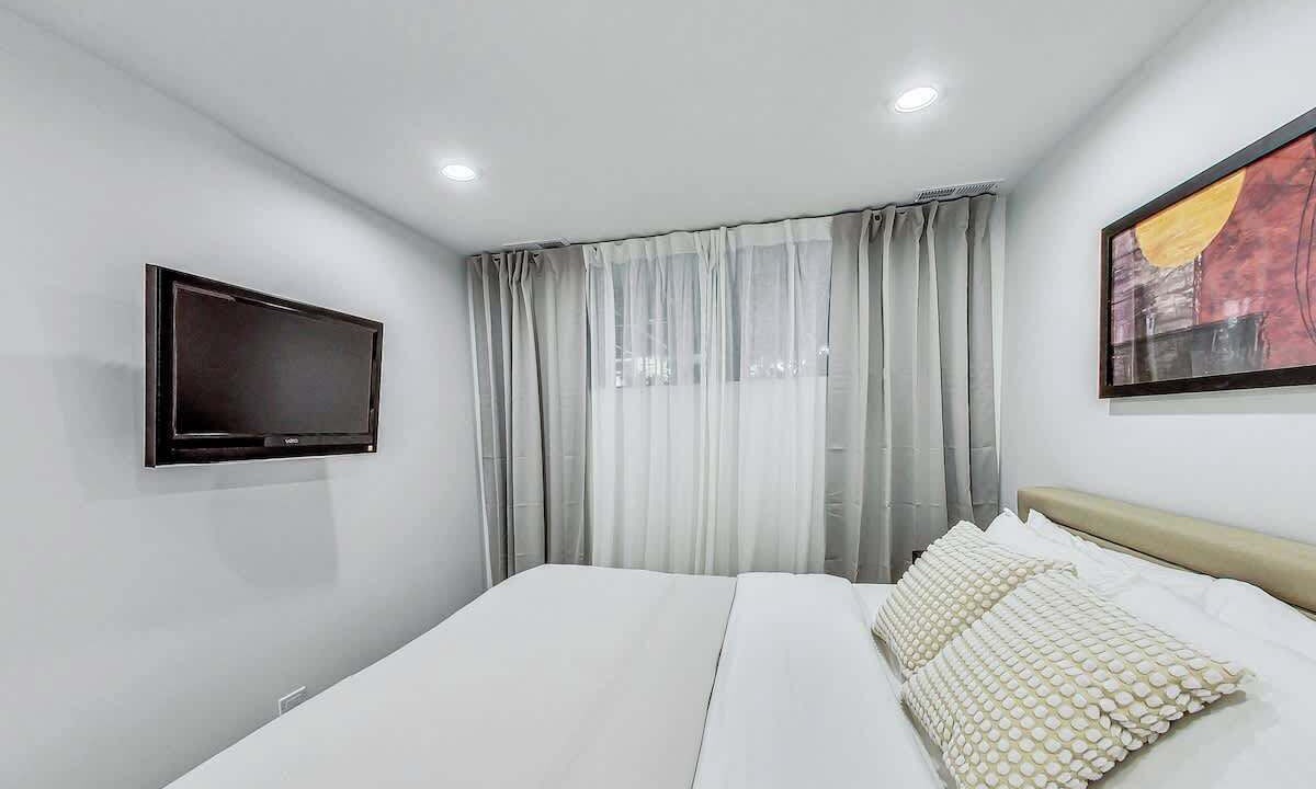 Photo of Bedroom in Park West