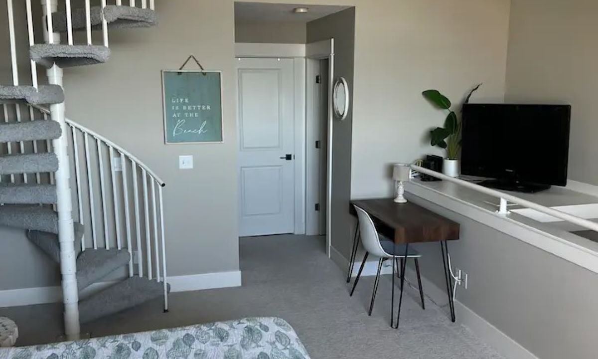 Photo of Bedroom in Spring Lake