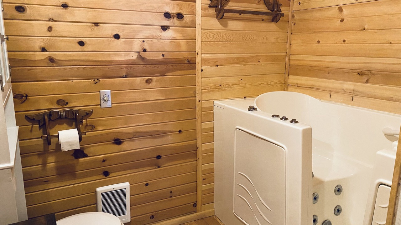 Photo of Bathroom in Shipshewana