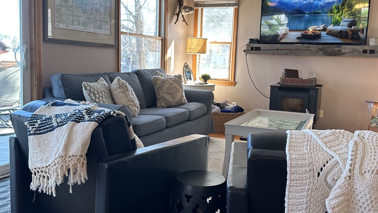 Photo of Livingroom in Plainwell